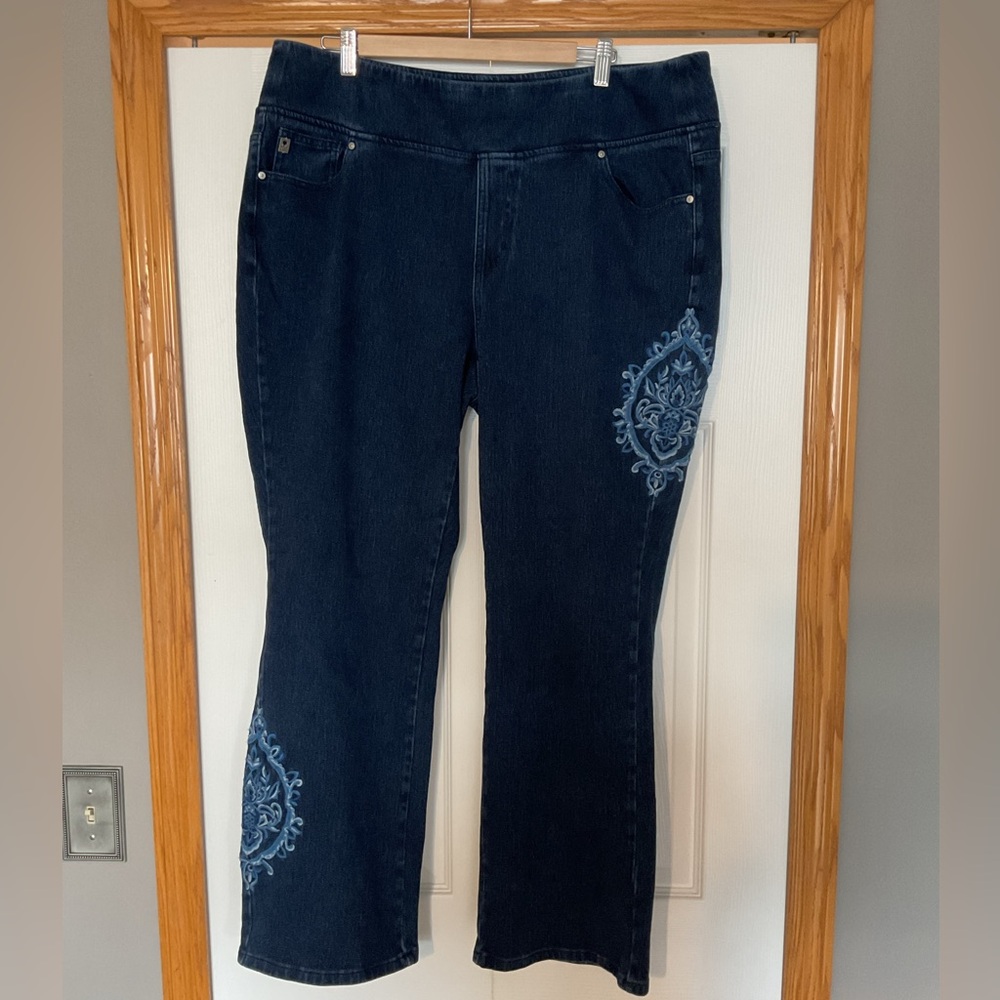 Belle by Kim Gravel Embroidered Jeans Size 20W